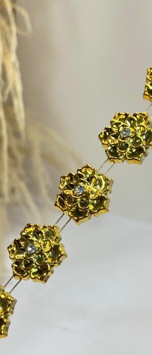 Strass 048